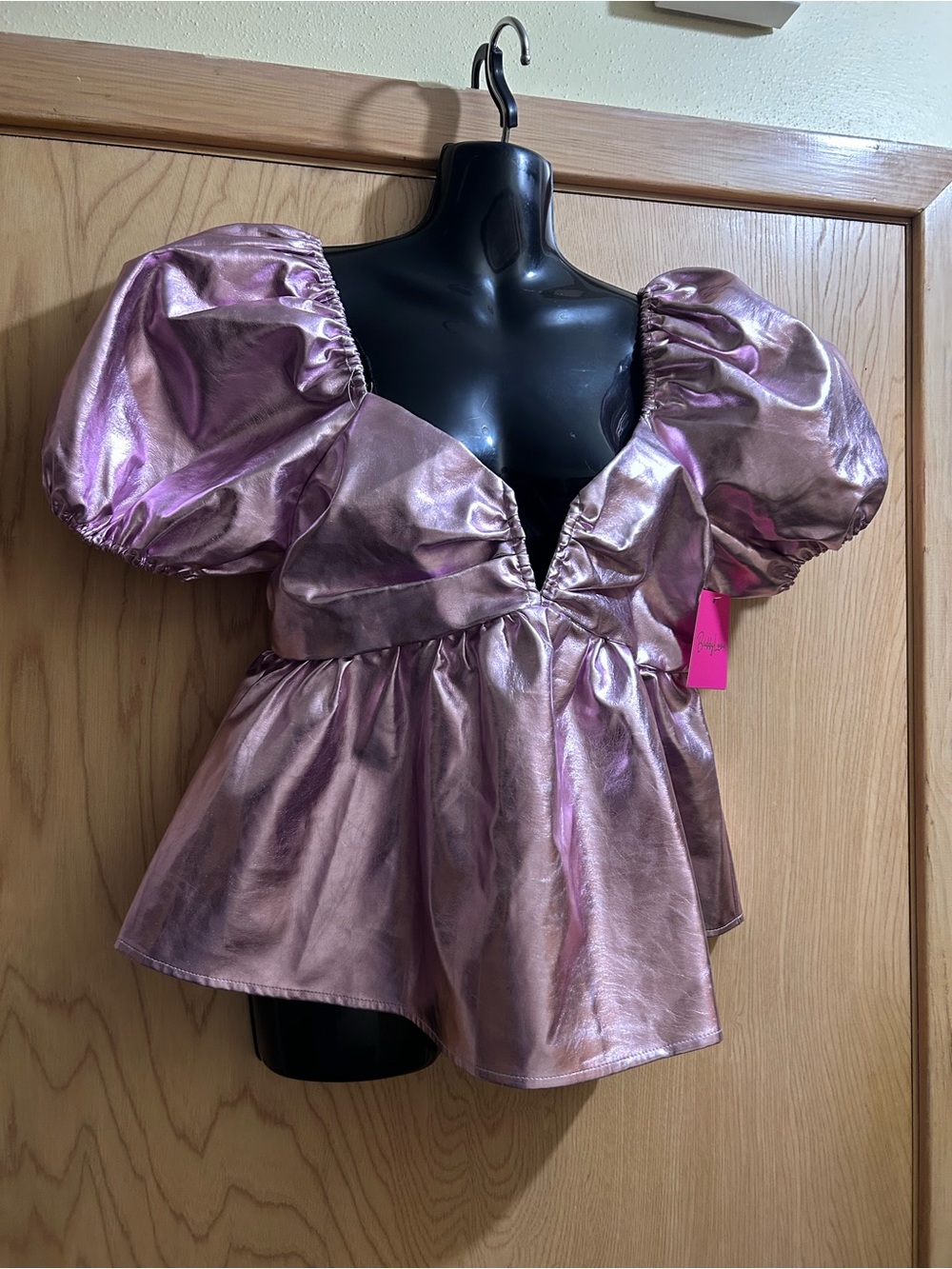 NWT Buddy Love Houston Puff Sleeve Metallic Pink Peplum Top